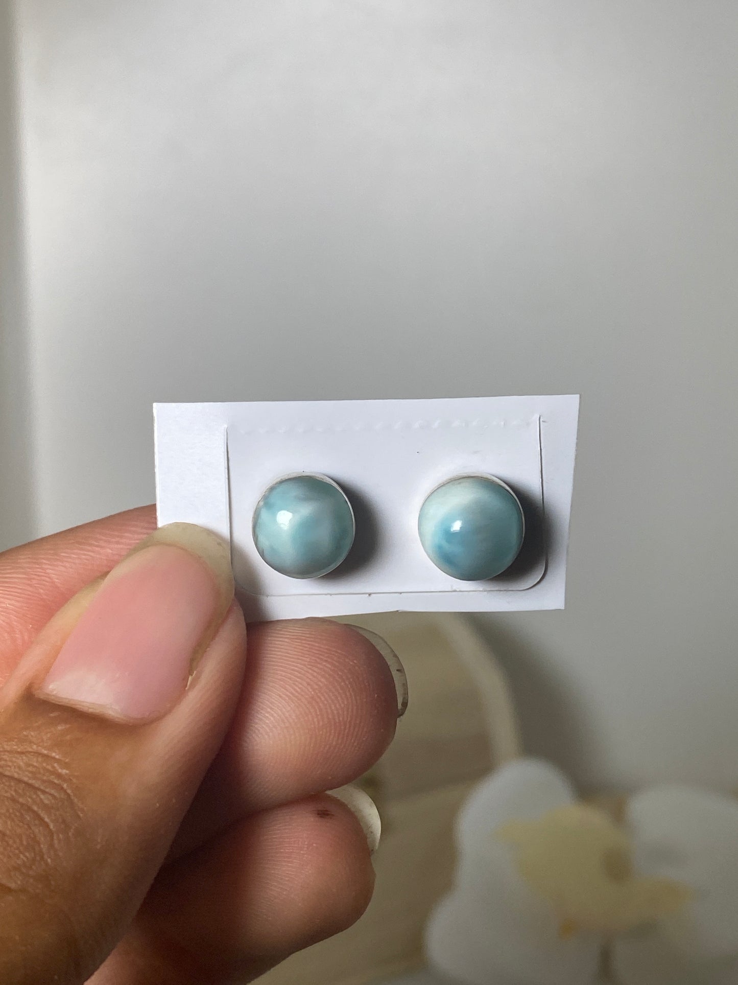Larimar earplugs ( circle )