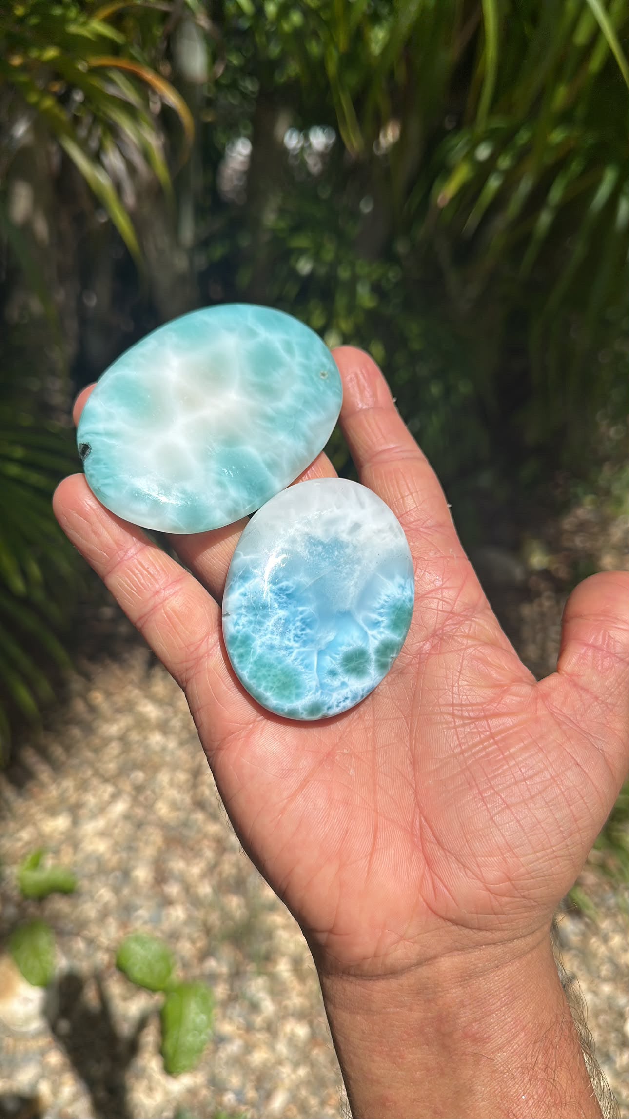 Larimar palm stone