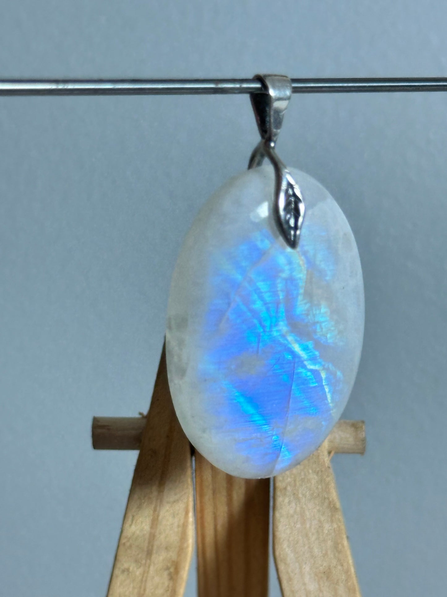 White Labradorit Pendant
